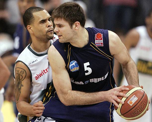 人苏炳添曾 人苏炳添曾