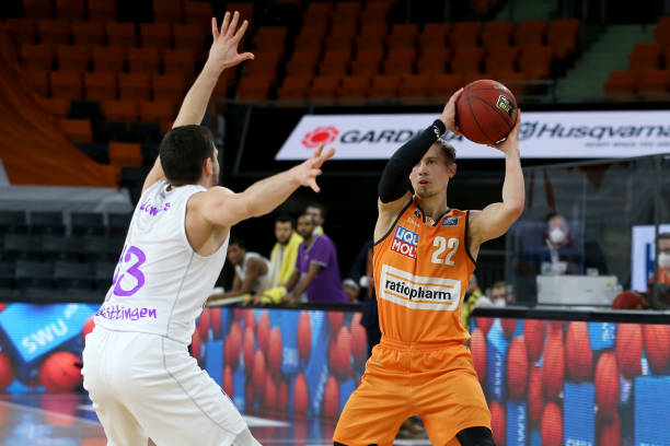 从而在强悍 从而在强悍