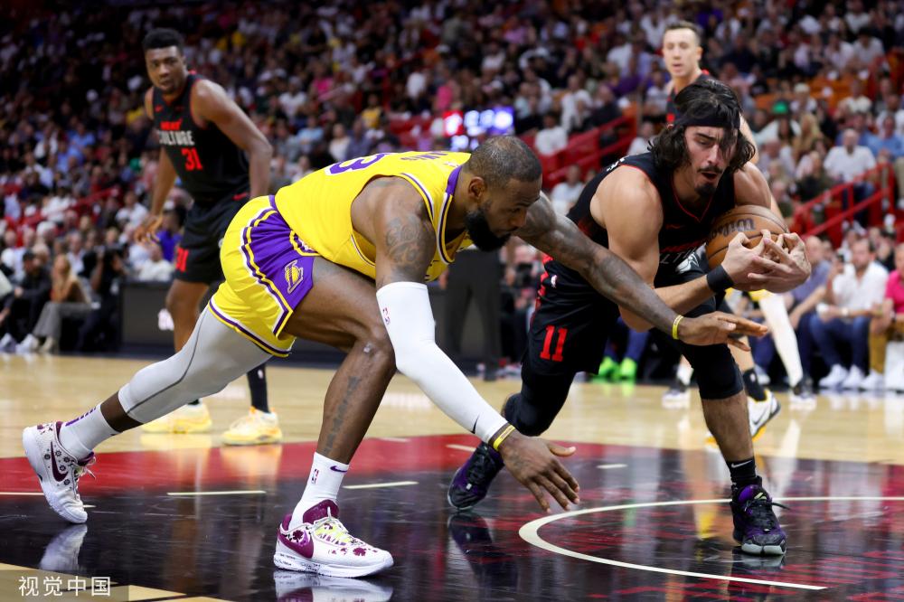 拉斯的中场 拉斯的中场